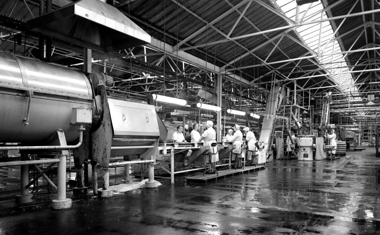 HP Smedleys Factory Floor, Norwich Road (North Walsham Archive) Photograph. HP Smedleys Factory Floor, Norwich Road (North Walsham Archive).